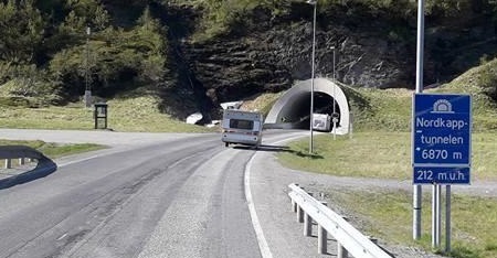 Der Straßentunnel zur Insel Magerøya in Norwegen